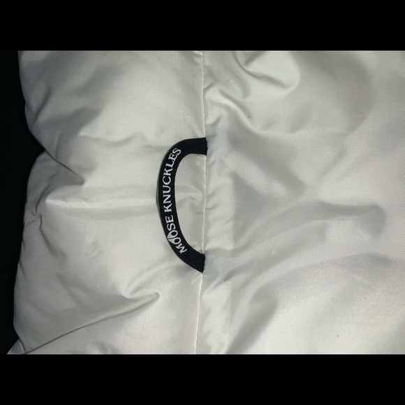 LIMITED-EDITION WHITE MOOSE KNUCKLE PUFFER JACKET - Picture 3 of 12